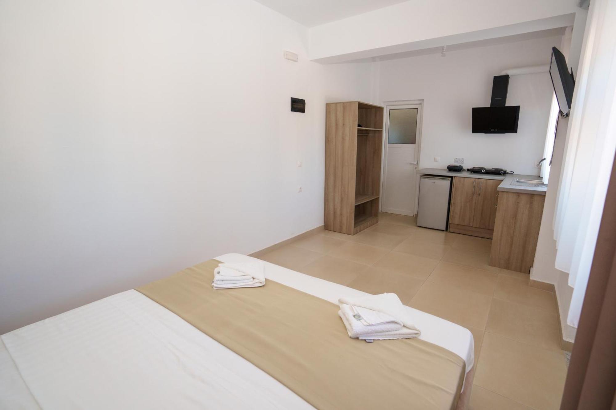 Near The Sea Apartments Nano クサミル エクステリア 写真