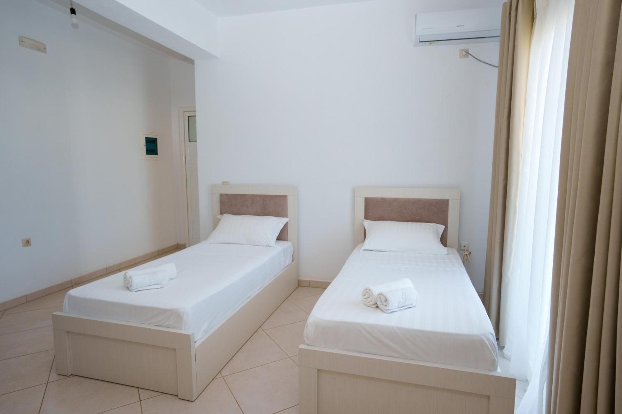 Near The Sea Apartments Nano クサミル エクステリア 写真